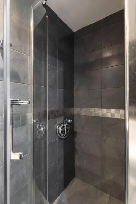 Modern Office Apartment.Wifi,2A/C,Luxury Fur/Tures Thessaloniki Exterior photo